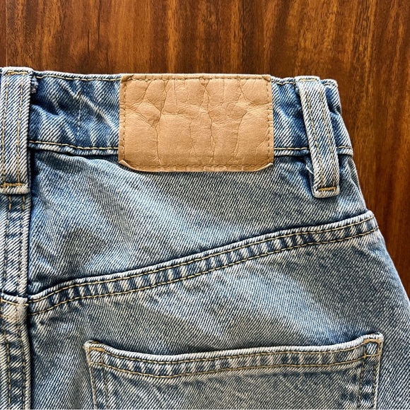 Cotton On Long Straight Leg Light Wash Jeans size 4 - Picture 8 of 8